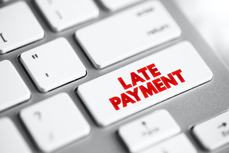 Average tradesperson chasing £6,000 in overdue payments