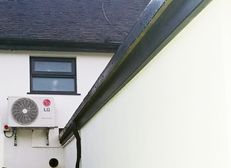 Extension benefits from LG air source heat pump