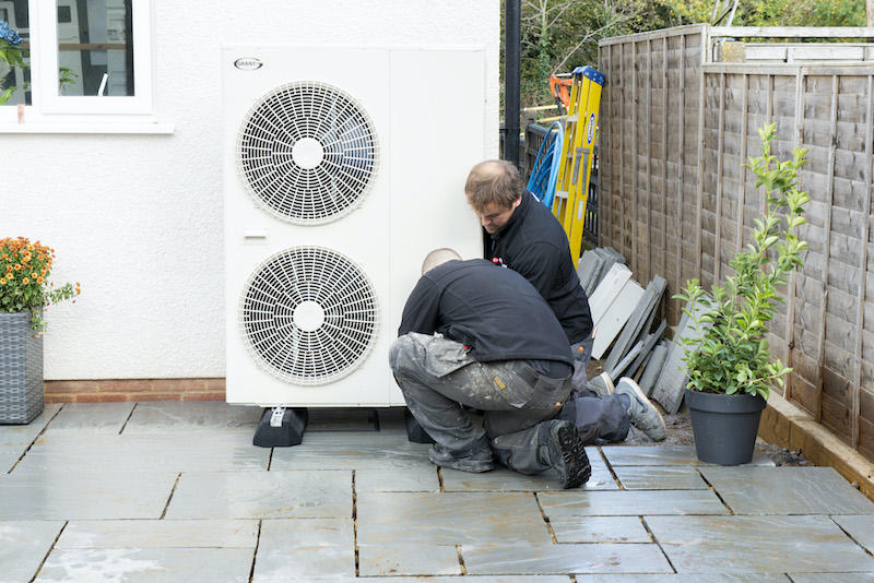 Train to get ahead in the heat pump game