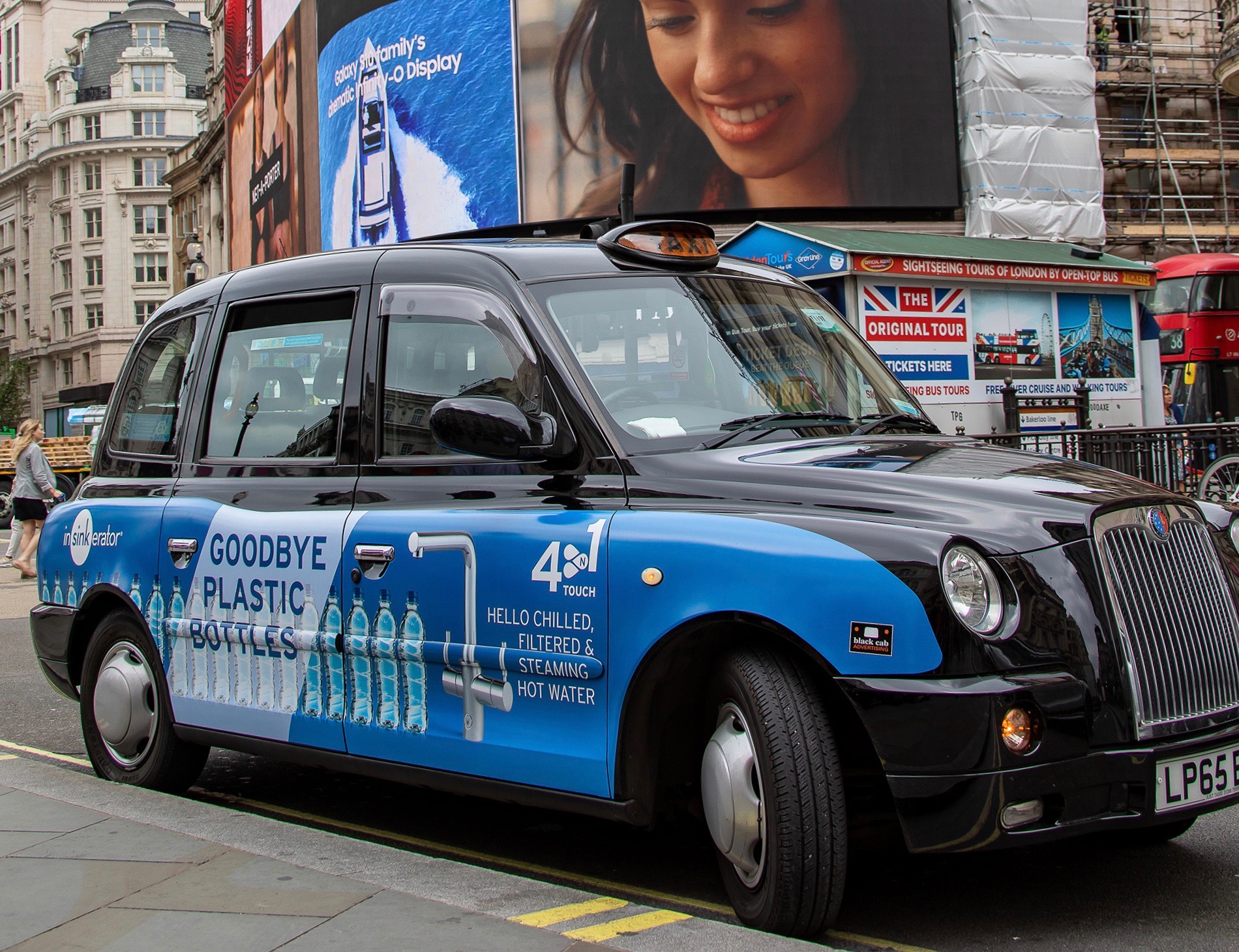 London cabs helping to promote alternative to bottled water