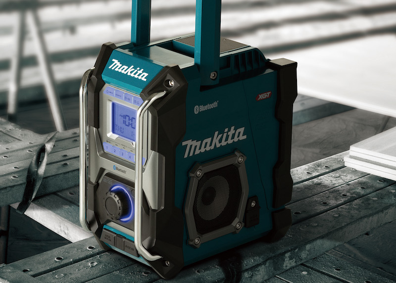 Win a job site radio from Makita!