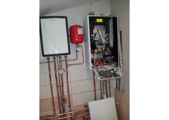 Vaillant hybrid system featured in BRE showcase home
