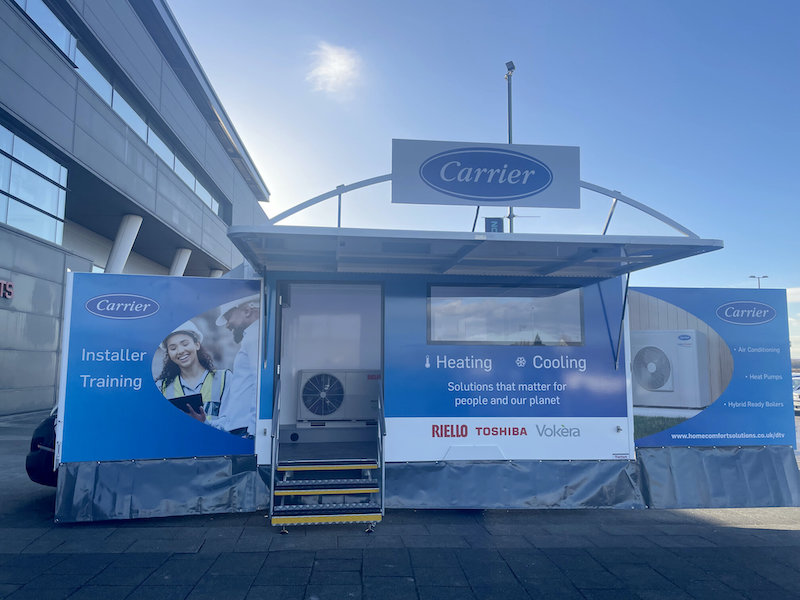 Road show focuses on air to water technology