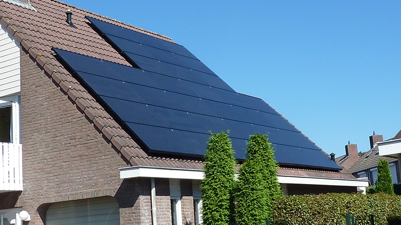 Rexel partners with Valk Solar