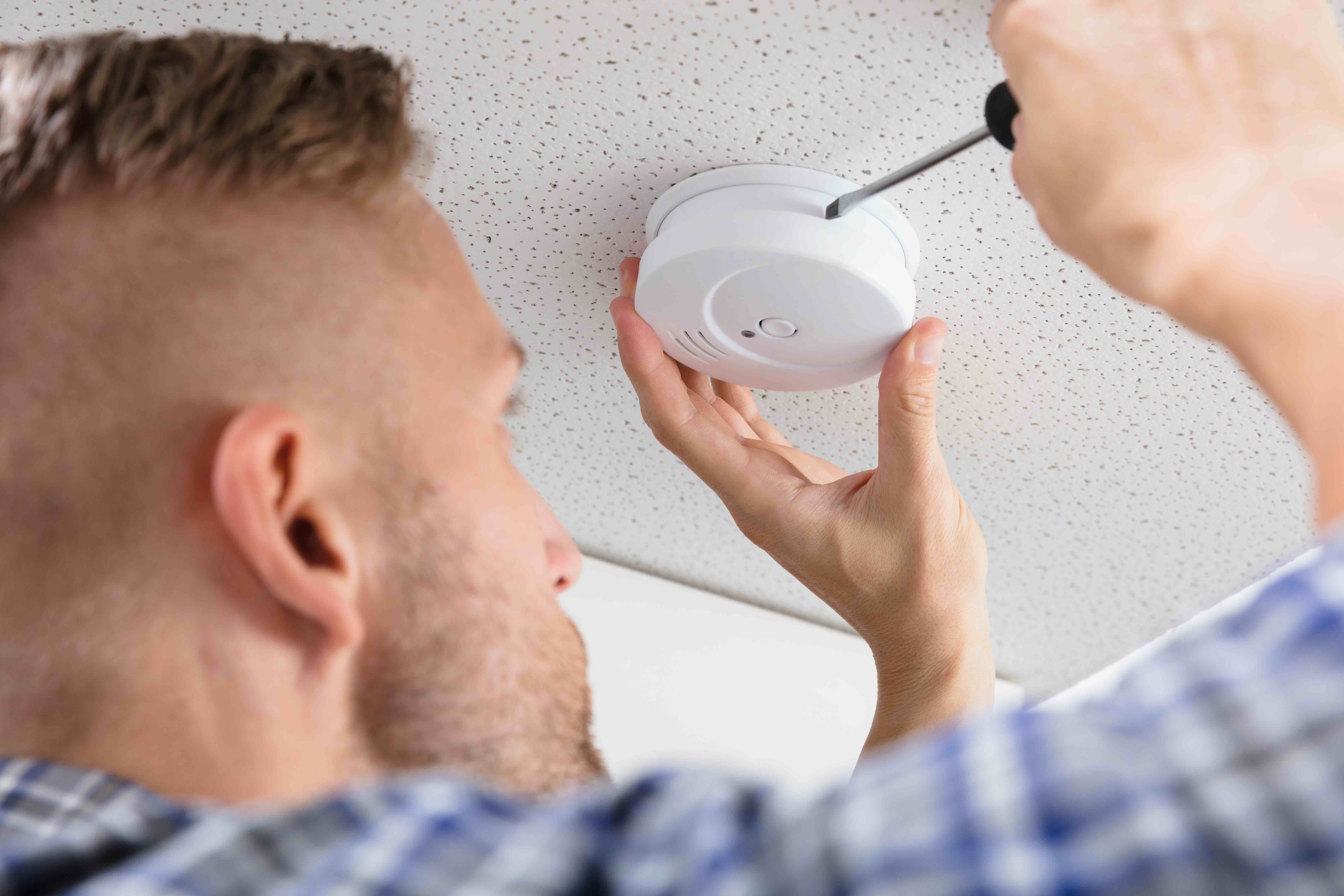 Owners failing to test CO alarms
